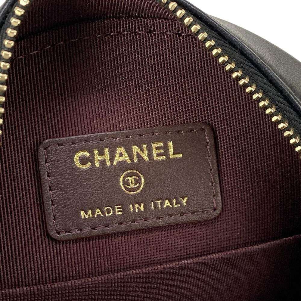 Chanel Matelasse Shoulder Bag - Picture 12 of 16